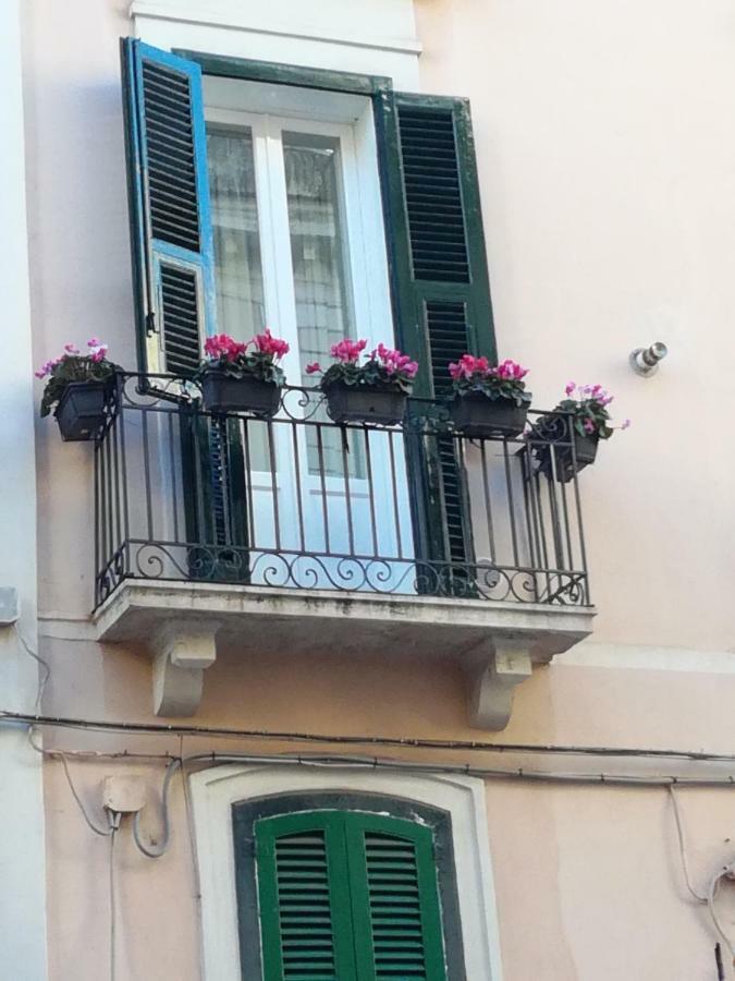Cairoli 79 Apartman Bari Kültér fotó