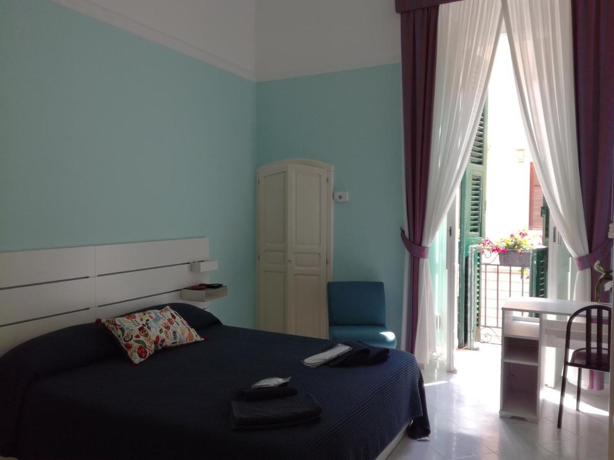 Cairoli 79 Apartman Bari Kültér fotó